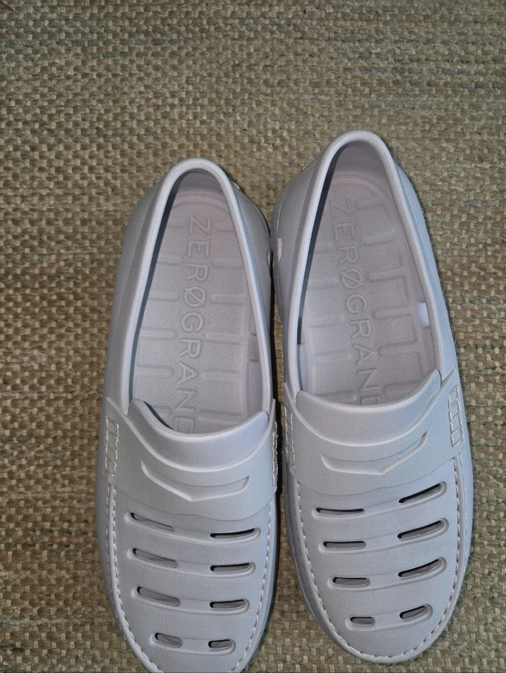 Cole Haan soft lateral upper